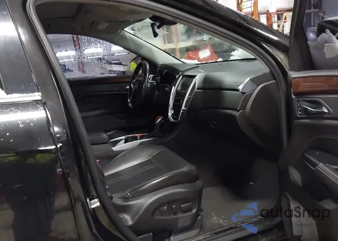 2015 Cadillac Srx Luxury Collection z USA, uszkodzony, nr VIN 3GYFNEE31FS507867